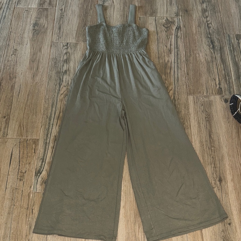 Elegant Khaki Women's Jumpsuit